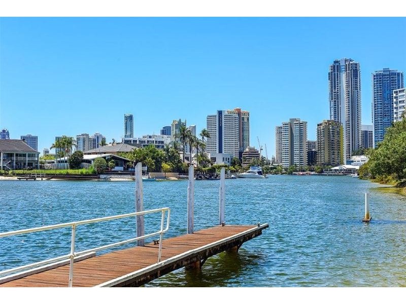 5/5 Watson Esplanade, Surfers Paradise QLD 4217