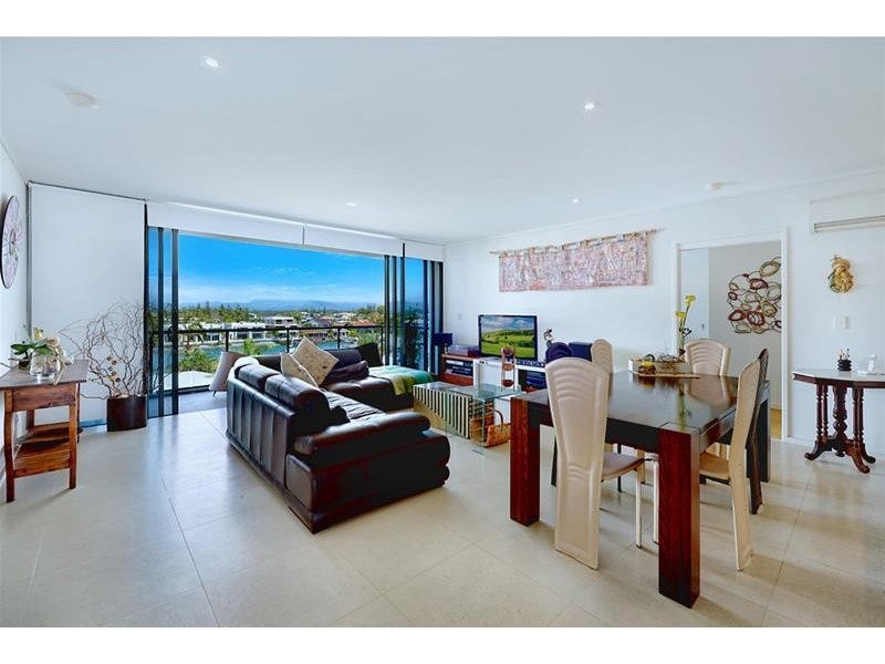 502/6  Tarcoola Crescent ‘Riva on Chevron’, Chevron Island QLD 4217