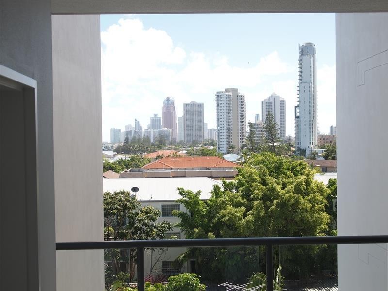 502/6  Tarcoola Crescent ‘Riva on Chevron’, Chevron Island QLD 4217