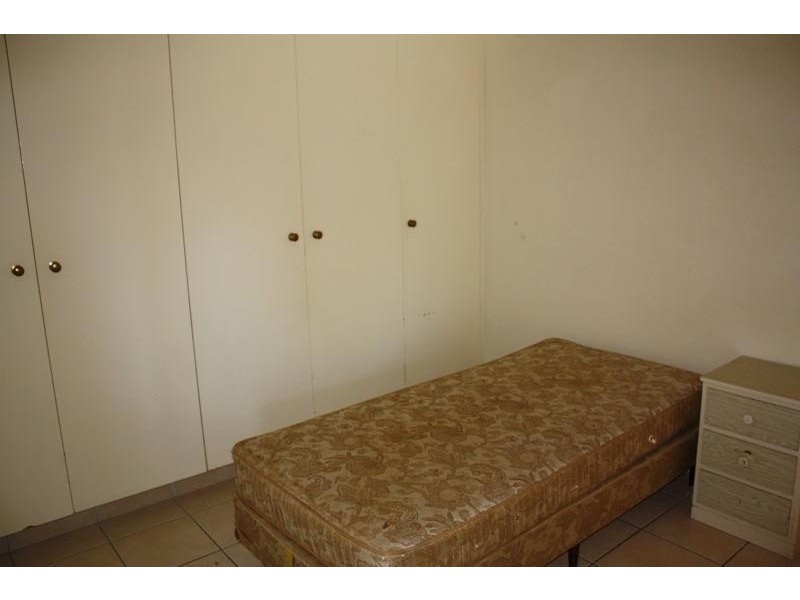 1/19 Thomas Drive, Chevron Island QLD 4217