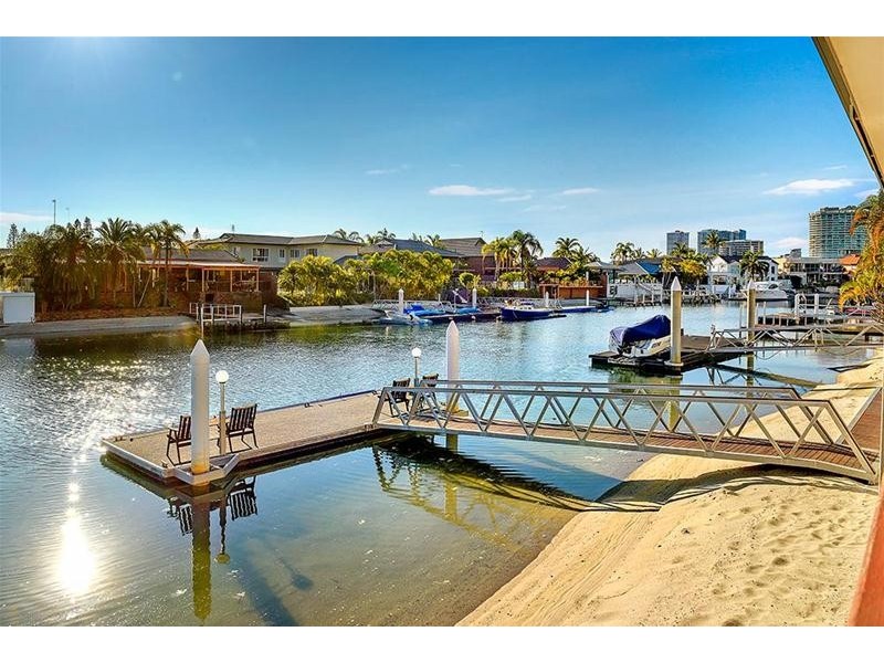 18 Buccaneer Court, Surfers Paradise QLD 4217