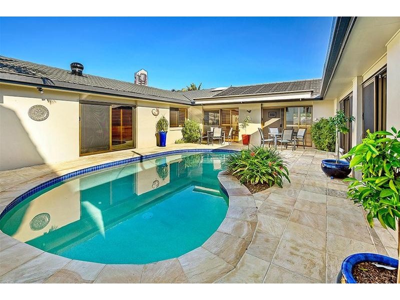 18 Buccaneer Court, Surfers Paradise QLD 4217