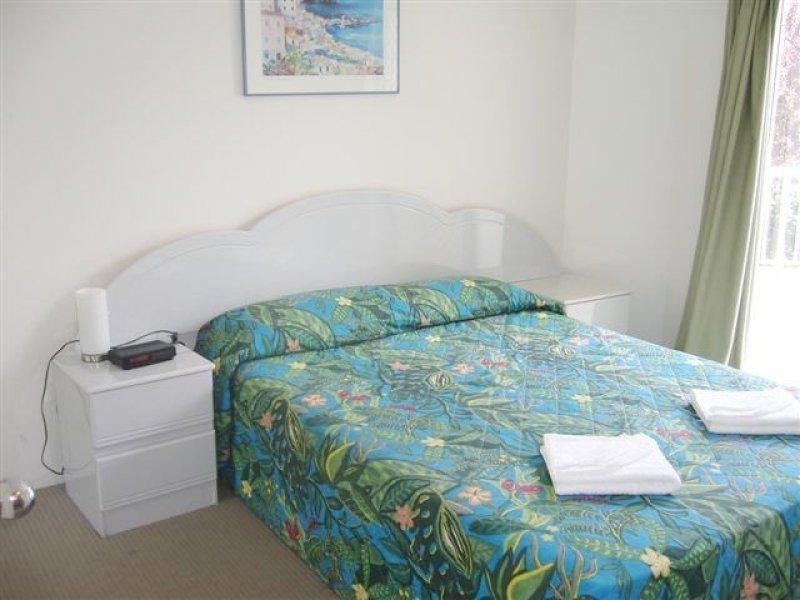 37 ‘Surfers Del Rey’ Peninsular Drive, Surfers Paradise QLD 4217