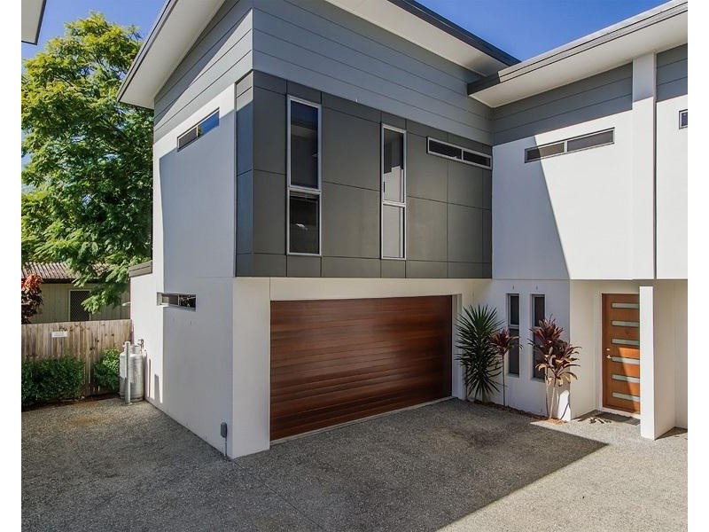 132 Eugaree Street, Southport QLD 4215