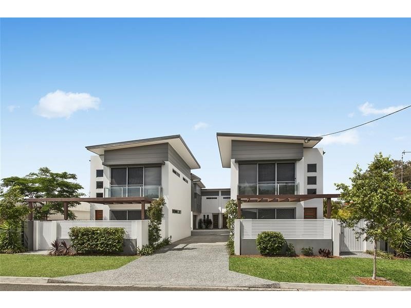 132 Eugaree Street, Southport QLD 4215