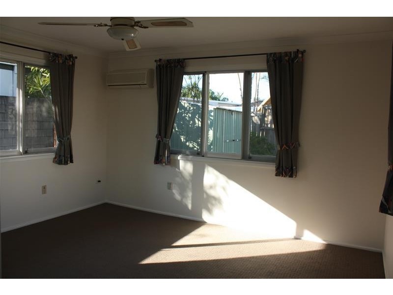 47 Savoy Drive, Broadbeach Waters QLD 4218