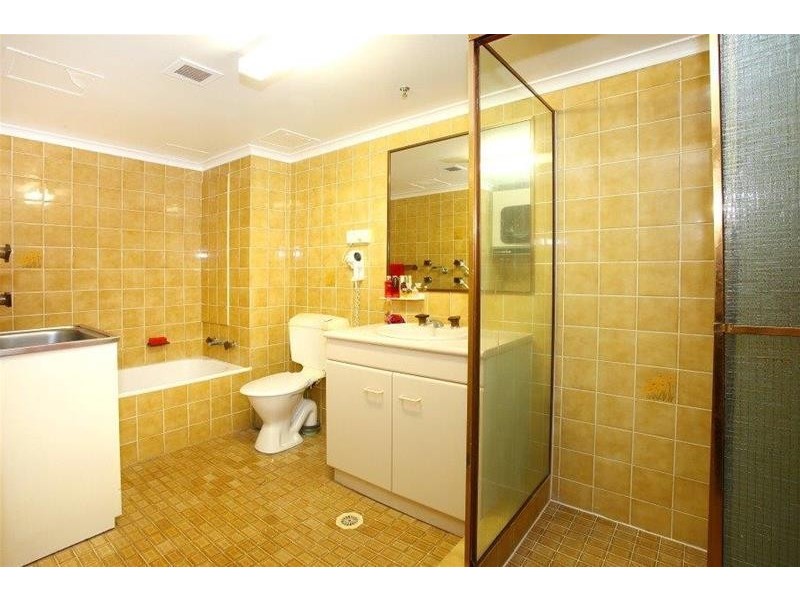 18 Hanlan Street “Beachcomber”, Surfers Paradise QLD 4217