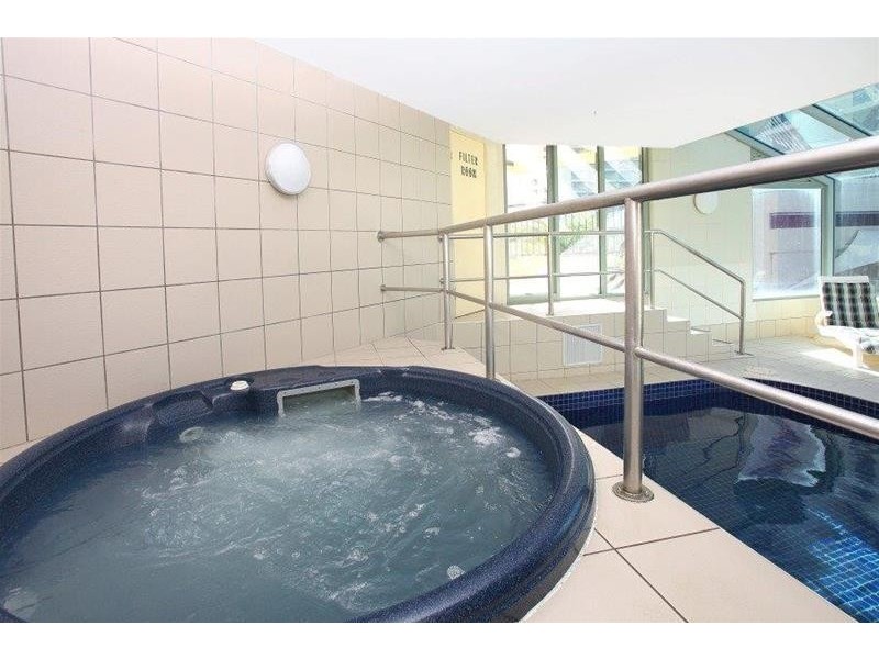 18 Hanlan Street “Beachcomber”, Surfers Paradise QLD 4217