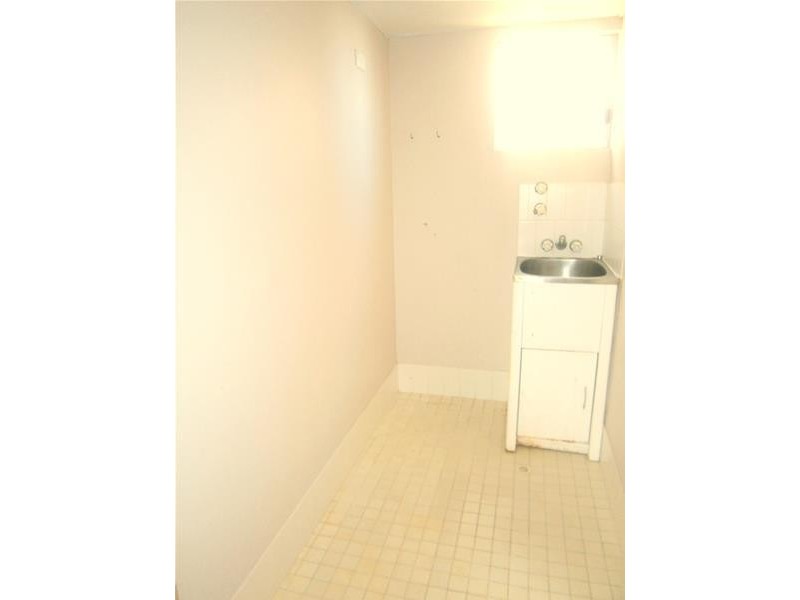 61 Garfield Terrace, Surfers Paradise QLD 4217