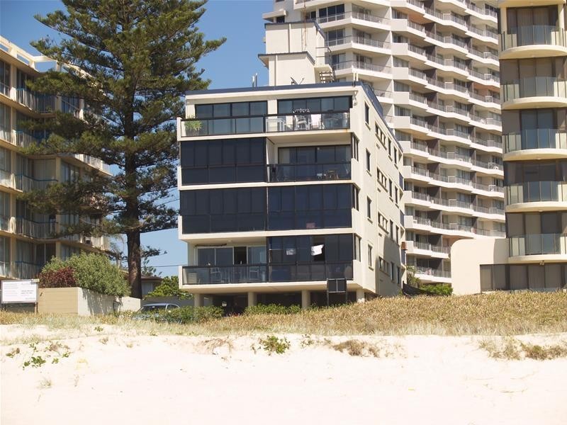 69 Garfield Terrace, Surfers Paradise QLD 4217