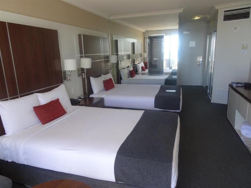 1821/3197 Surfers Paradise Boulevard, Surfers Paradise QLD 4217