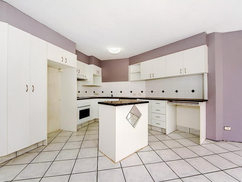 1102/8  Trickett Street “Aloha”, Surfers Paradise QLD 4217