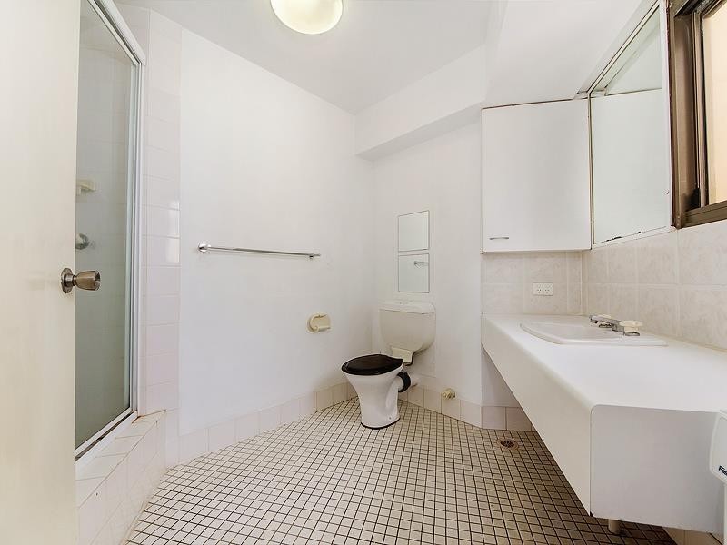 1102/8  Trickett Street “Aloha”, Surfers Paradise QLD 4217