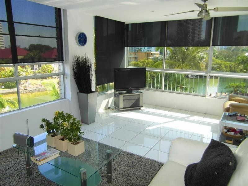 11 Paradise Island, Surfers Paradise QLD 4217