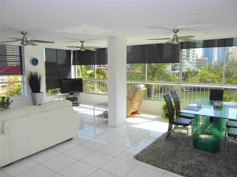 11 Paradise Island, Surfers Paradise QLD 4217