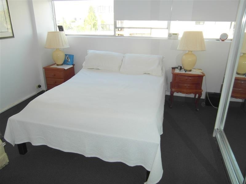 11 Paradise Island, Surfers Paradise QLD 4217