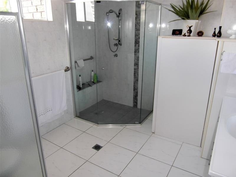 11 Paradise Island, Surfers Paradise QLD 4217