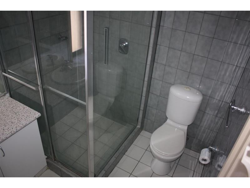 15 Old Burleigh Road, Surfers Paradise QLD 4217