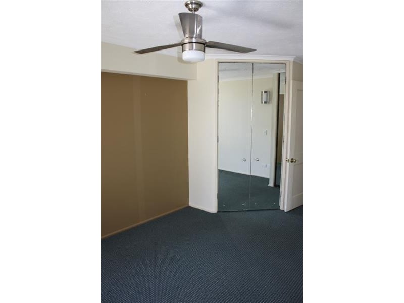 15 Old Burleigh Road, Surfers Paradise QLD 4217