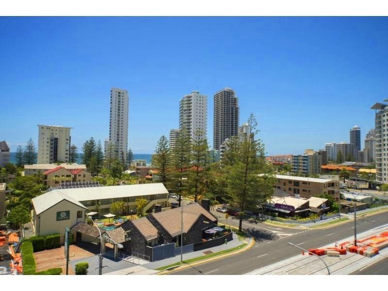 2940 Gold Coast Highway “Silverton”, Surfers Paradise QLD 4217