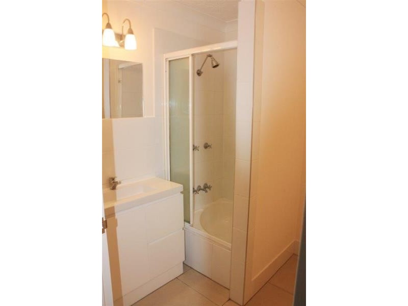 13/34 Remembrance Drive, Surfers Paradise QLD 4217