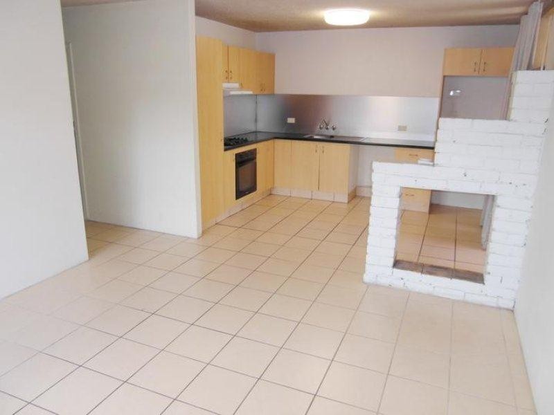 20 Leonard Avenue, Surfers Paradise QLD 4217