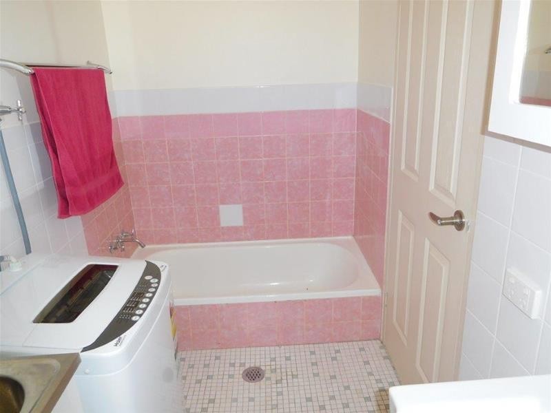 2 Sunrise Boulevard, Surfers Paradise QLD 4217