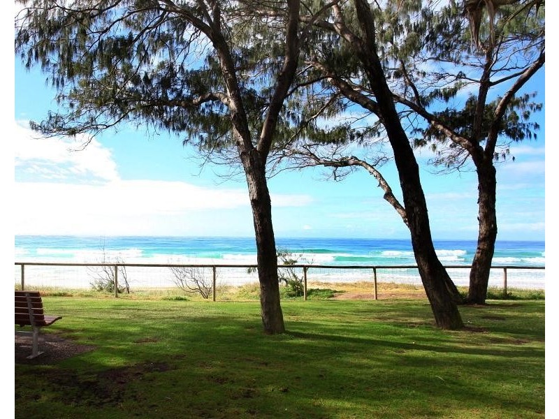 2 Sunrise Boulevard, Surfers Paradise QLD 4217