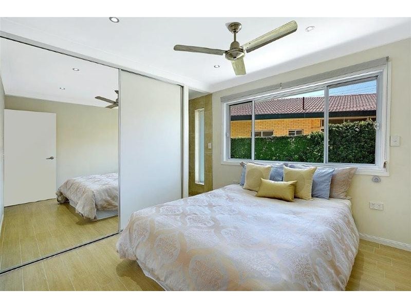 51 Salerno Street, Isle Of Capri QLD 4217