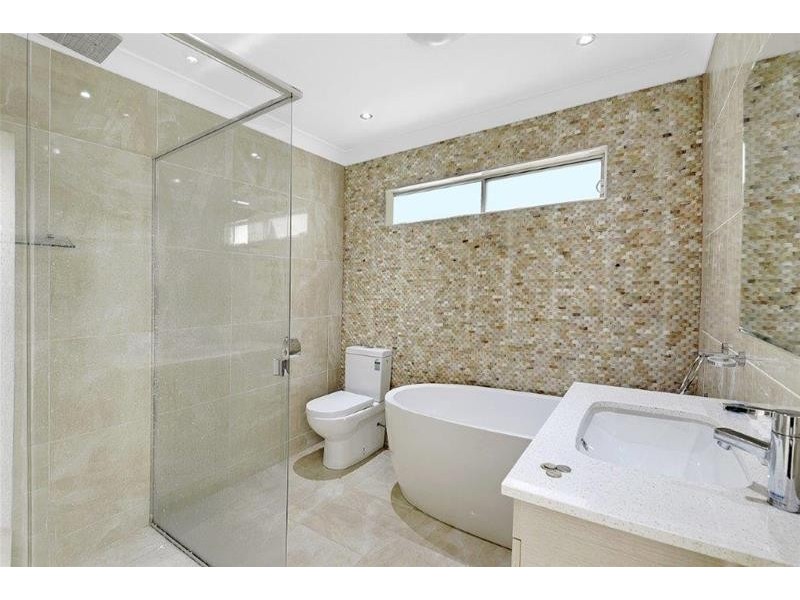 51 Salerno Street, Isle Of Capri QLD 4217