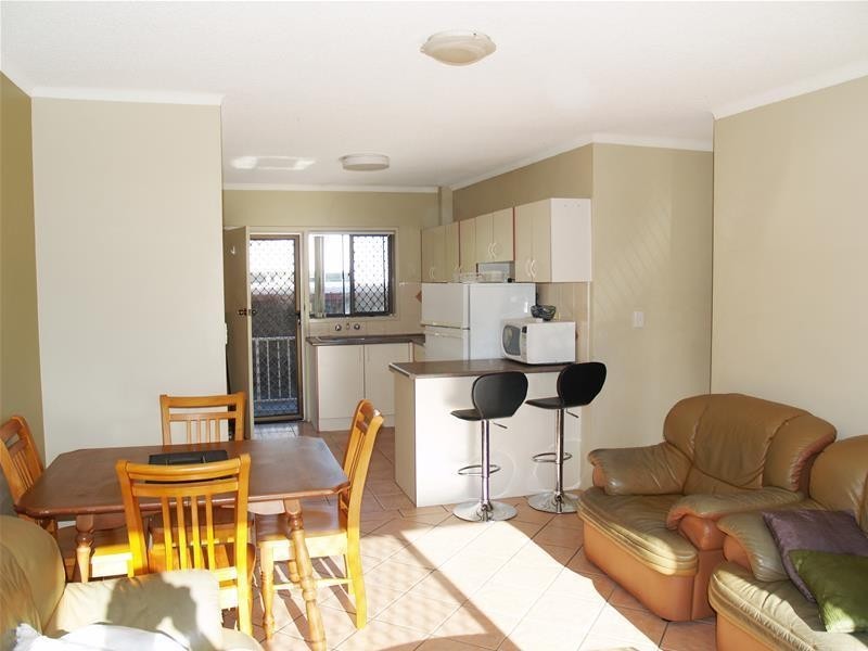 28 Sunrise Boulevard ‘Sunsand’, Surfers Paradise QLD 4217