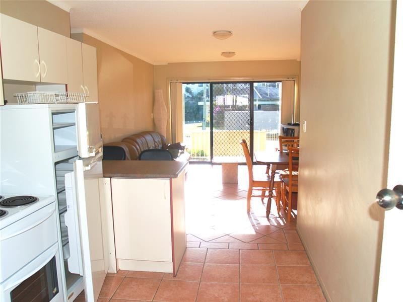 28 Sunrise Boulevard ‘Sunsand’, Surfers Paradise QLD 4217