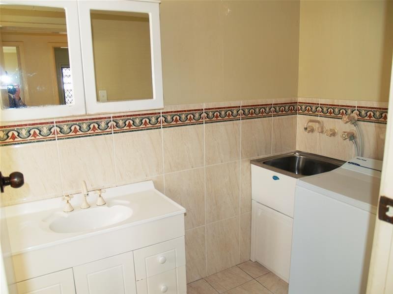 28 Sunrise Boulevard ‘Sunsand’, Surfers Paradise QLD 4217