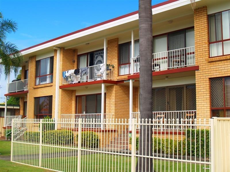 28 Sunrise Boulevard ‘Sunsand’, Surfers Paradise QLD 4217