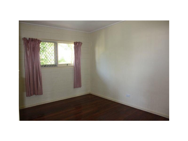 5 Holborow Close, Surfers Paradise QLD 4217