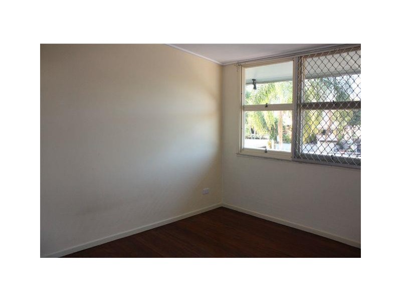 5 Holborow Close, Surfers Paradise QLD 4217