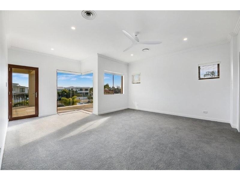 14 Seafarer Court, Paradise Waters QLD 4217