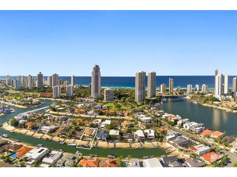 14 Seafarer Court, Paradise Waters QLD 4217