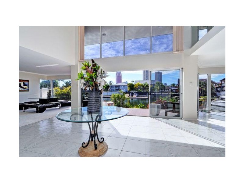 53 Admiralty Drive, Paradise Waters QLD 4217