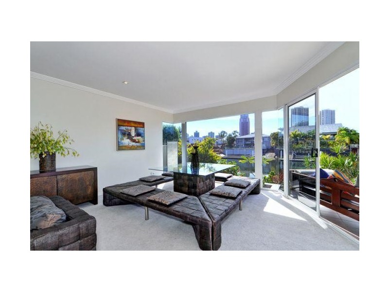 53 Admiralty Drive, Paradise Waters QLD 4217