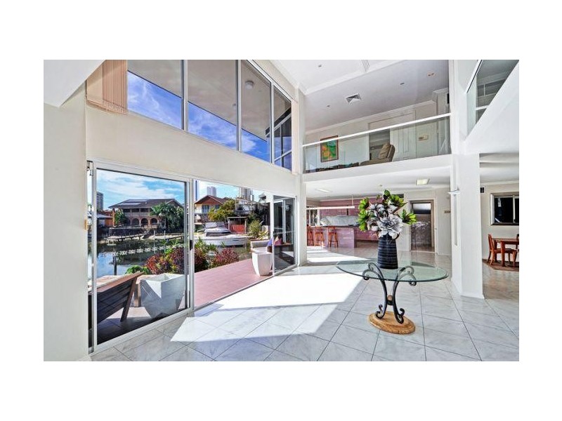 53 Admiralty Drive, Paradise Waters QLD 4217