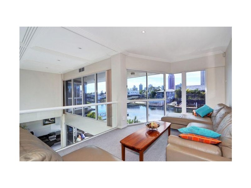 53 Admiralty Drive, Paradise Waters QLD 4217