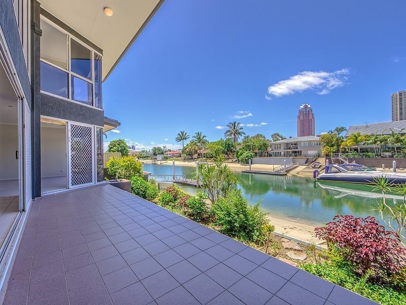 53 Admiralty Drive, Paradise Waters QLD 4217