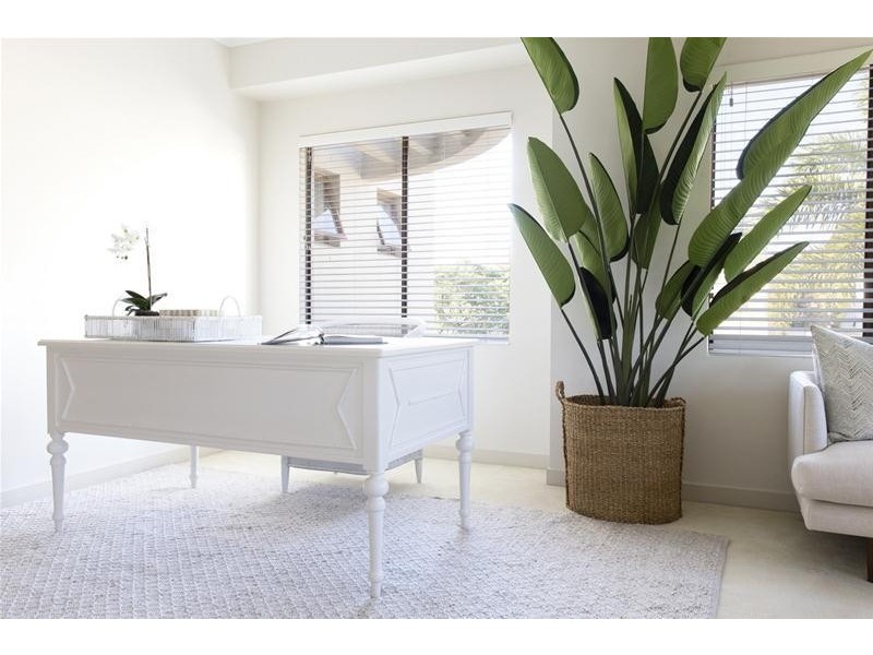 14 Seafarer Court, Paradise Waters QLD 4217