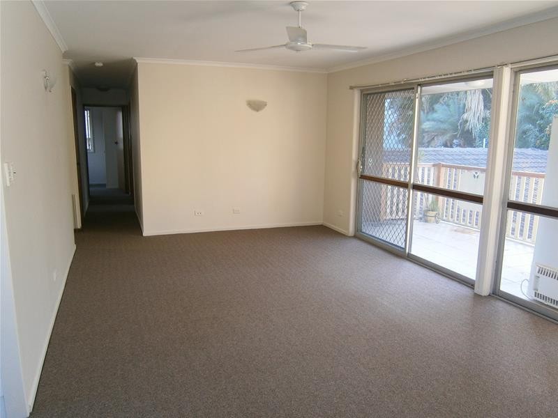 10 Acacia Avenue, Surfers Paradise QLD 4217