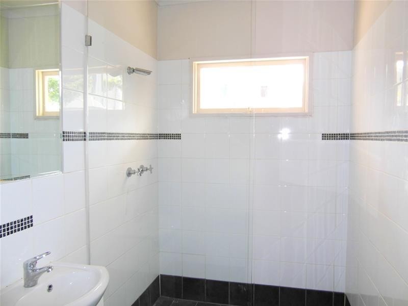 21 Pine Avenue, Budds Beach, Surfers Paradise QLD 4217