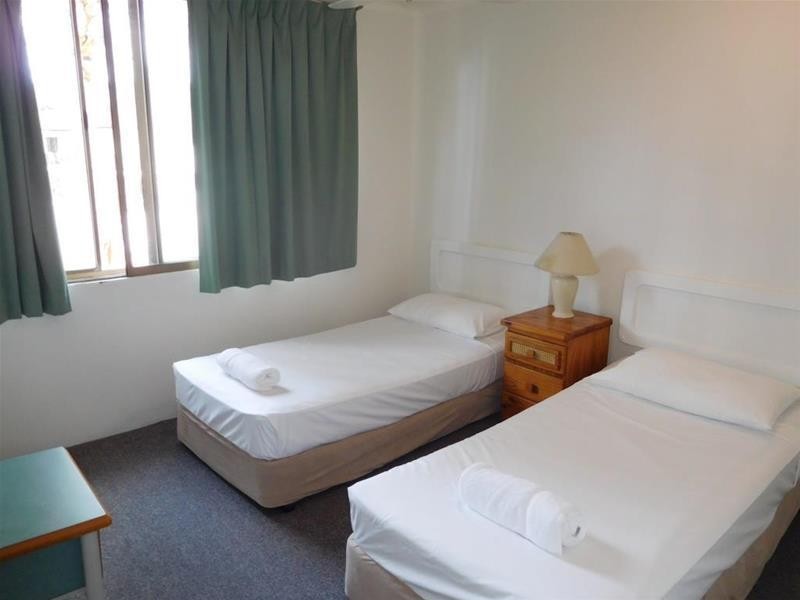 “Enderley Gardens” 38 Enderley Avenue, Surfers Paradise QLD 4217