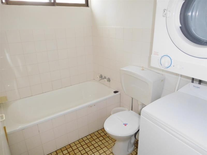 “Enderley Gardens” 38 Enderley Avenue, Surfers Paradise QLD 4217