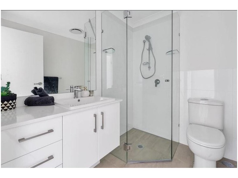 77 Minnie Street, Southport QLD 4215