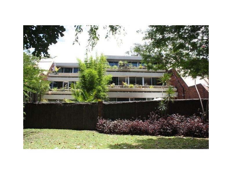 111 Rio Vista Boulevard, Broadbeach Waters QLD 4218